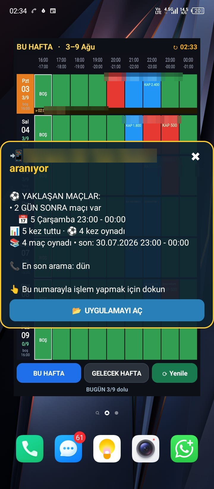 Müşteri kartı — 5 kez tuttu, yaklaşan maçı ve son araması ekranda; arkada haftalık doluluk widget'ı